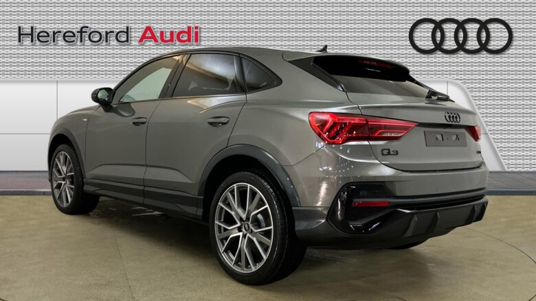 Audi Q3 40 TFSI Quattro Black Ed 5dr S Tronic [Tech Pack] Petrol Estate